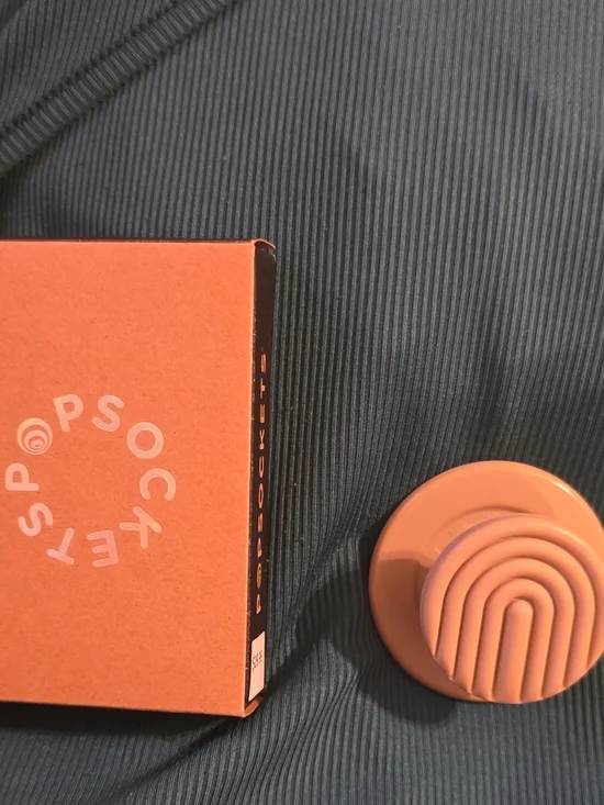 Tan PopSocket With Ridges New In Unopened Box - Picture 3 of 6